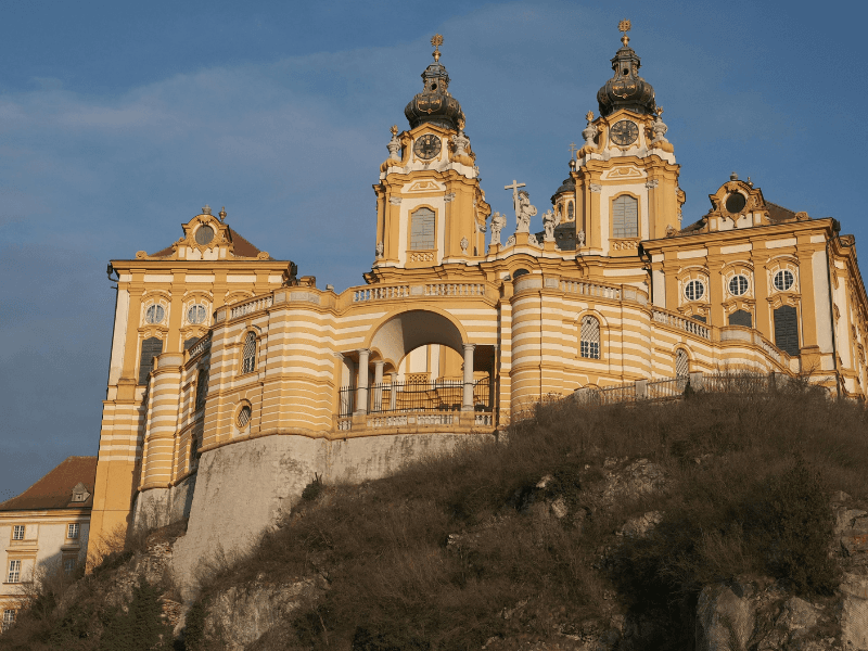 Professioneller Umzugstransporter für ganz Österreich